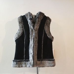 Fur vest